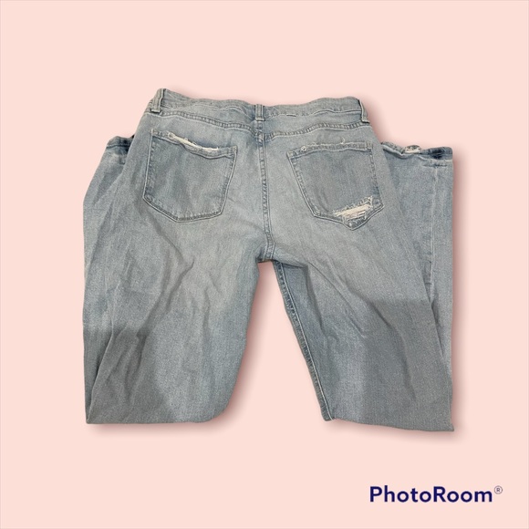 Jeans - Picture 3 of 4